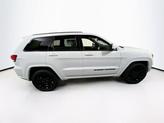 Thumbnail of 2022 Bright White Clearcoat Jeep Grand Cherokee
