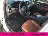 Thumbnail of 2022 Glacial White Pearl Kia Sorento