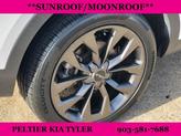 Thumbnail of 2022 Glacial White Pearl Kia Sorento
