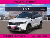 Thumbnail of 2022 Glacial White Pearl Kia Sorento
