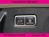 Thumbnail of 2022 Glacial White Pearl Kia Sorento