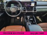 Thumbnail of 2022 Glacial White Pearl Kia Sorento