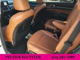 Thumbnail of 2022 Glacial White Pearl Kia Sorento