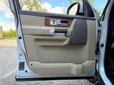 Thumbnail of 2016 White Land Rover LR4