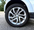 Thumbnail of 2016 White Land Rover LR4