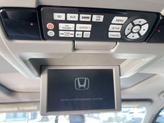 Thumbnail of 2018 Lunar Silver Metallic Honda Pilot