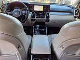 Thumbnail of 2022 Glacial White Pearl Kia Sorento