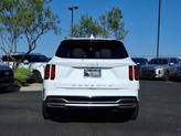 Thumbnail of 2022 Glacial White Pearl Kia Sorento