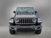 Thumbnail of 2025 Granite Crystal Clearcoat Metallic Jeep Wrangler