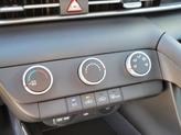 Thumbnail of 2025 White Hyundai ELANTRA