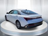 Thumbnail of 2025 White Hyundai ELANTRA