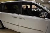 Thumbnail of 2016 Bright White Clearcoat Chrysler Town & Country