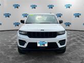 Thumbnail of 2023 Bright White Clearcoat Jeep Grand Cherokee