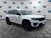 Thumbnail of 2023 Bright White Clearcoat Jeep Grand Cherokee