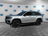 Photo of 2025 Silver Zynith Jeep Grand Cherokee