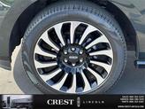 Thumbnail of 2023 Manhattan Green Metallic Premium Colorant Lincoln Navigator