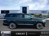 Thumbnail of 2023 Manhattan Green Metallic Premium Colorant Lincoln Navigator