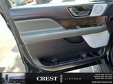 Thumbnail of 2023 Manhattan Green Metallic Premium Colorant Lincoln Navigator