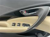 Thumbnail of 2017 Hyper White Hyundai Azera