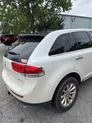 Thumbnail of 2011 White Platinum Clearcoat Metallic Lincoln MKX