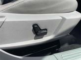 Thumbnail of 2006 Stone White CC (Fleet) Chrysler 300
