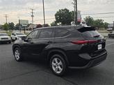Thumbnail of 2022 Midnight Black Metallic Toyota Highlander