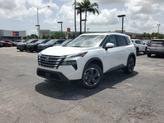 Thumbnail of 2025 Everest White Pearl Nissan Rogue