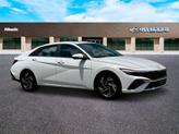 Thumbnail of 2025 White Hyundai ELANTRA