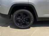 Thumbnail of 2025 Silver Zynith Jeep Grand Cherokee