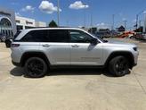 Thumbnail of 2025 Silver Zynith Jeep Grand Cherokee