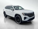 Photo of 2025 Pure White Volkswagen Atlas