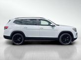 Thumbnail of 2025 Pure White Volkswagen Atlas