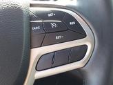 Thumbnail of 2019 Pearl White Pearlcoat Jeep Cherokee