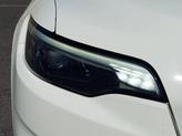 Thumbnail of 2019 Pearl White Pearlcoat Jeep Cherokee
