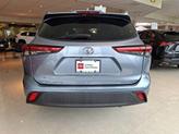 Thumbnail of 2022 Moon Dust Toyota Highlander