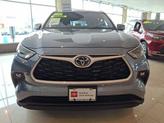 Thumbnail of 2022 Moon Dust Toyota Highlander