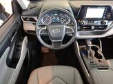 Thumbnail of 2022 Moon Dust Toyota Highlander