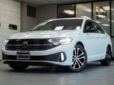 Thumbnail of 2024 Pure White Volkswagen Jetta