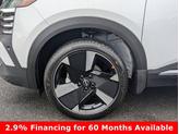 Thumbnail of 2025 Aspen White Tricoat Nissan Kicks