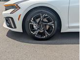 Thumbnail of 2025 Snow White Pearl Kia K5