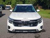 Thumbnail of 2026 Snow White Pearl Kia Seltos