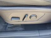 Thumbnail of 2022 Glacial White Pearl Kia Sorento