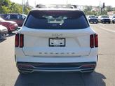 Thumbnail of 2022 Glacial White Pearl Kia Sorento