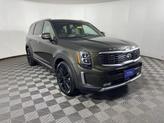 Photo of 2020 Dark Moss Kia Telluride