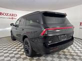 Thumbnail of 2025 Infinite Black Metallic Clearcoat Lincoln Navigator