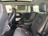 Thumbnail of 2025 Pristine White Metallic Tri-Coat Lincoln Aviator
