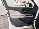 Thumbnail of 2025 Pristine White Metallic Tri-Coat Lincoln Aviator