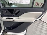 Thumbnail of 2025 Pristine White Metallic Tri-Coat Lincoln Aviator