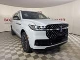 Photo of 2025 Crystal White Metallic Clearcoat Lincoln Navigator