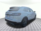 Thumbnail of 2022 Pristine White Metallic Tri-Coat Lincoln Nautilus
